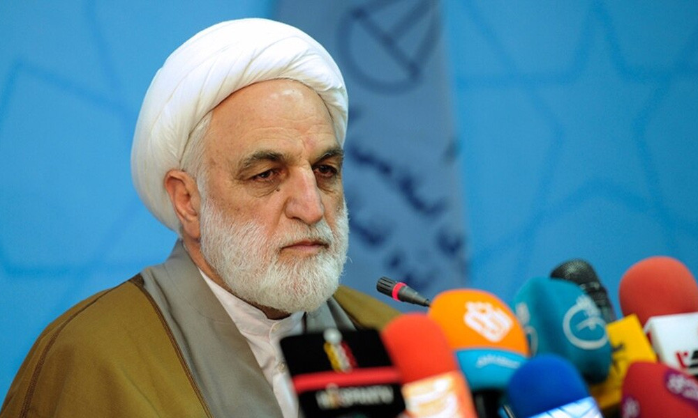 ইরানে বিক্ষোভ: প্রধান বিচারপতির সতর্কবার্তা ও ট্রাম্পের হুমকি